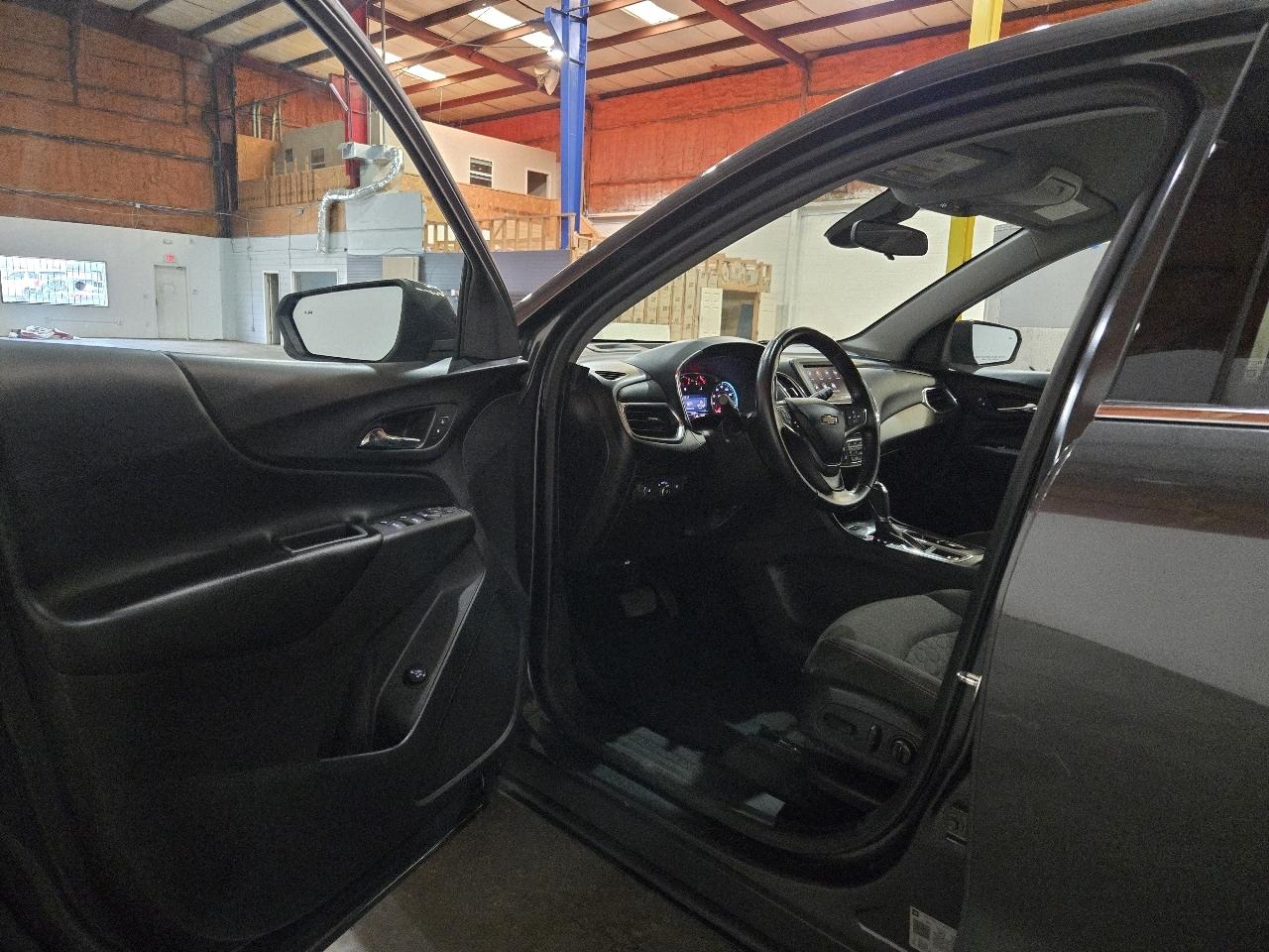 Chevrolet Equinox AWD 4dr LT w/1LT 2020