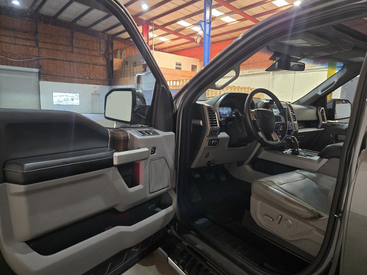 Ford F-150 4WD SuperCrew 145" XLT 2016
