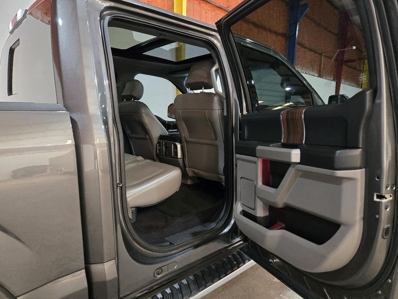 Ford F-150 4WD SuperCrew 145" XLT 2016