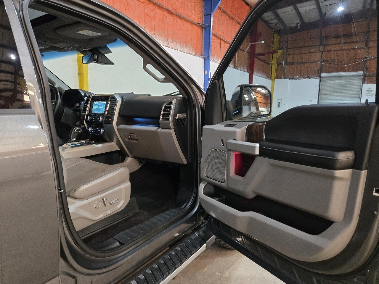 Ford F-150 4WD SuperCrew 145" XLT 2016