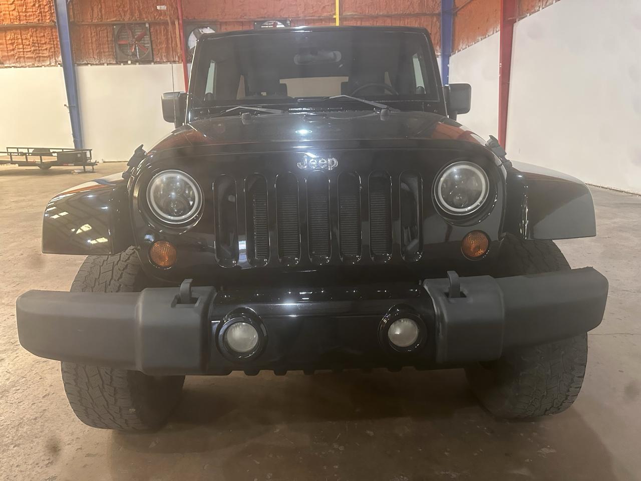 Jeep Wrangler RWD 4dr Unlimited Sahara 2008