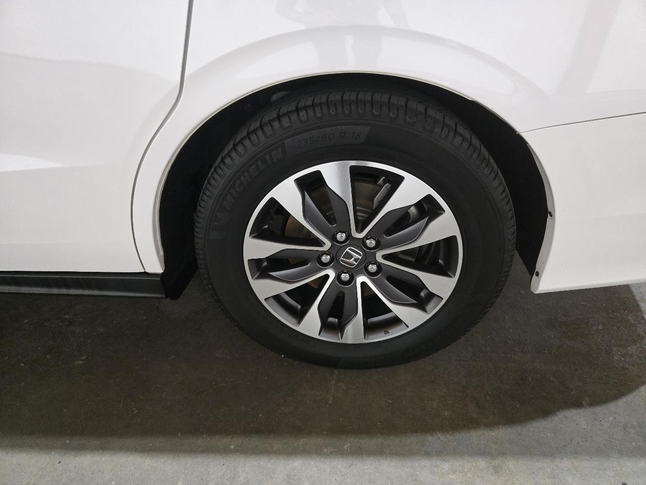 Honda Odyssey EX-L Auto 2023