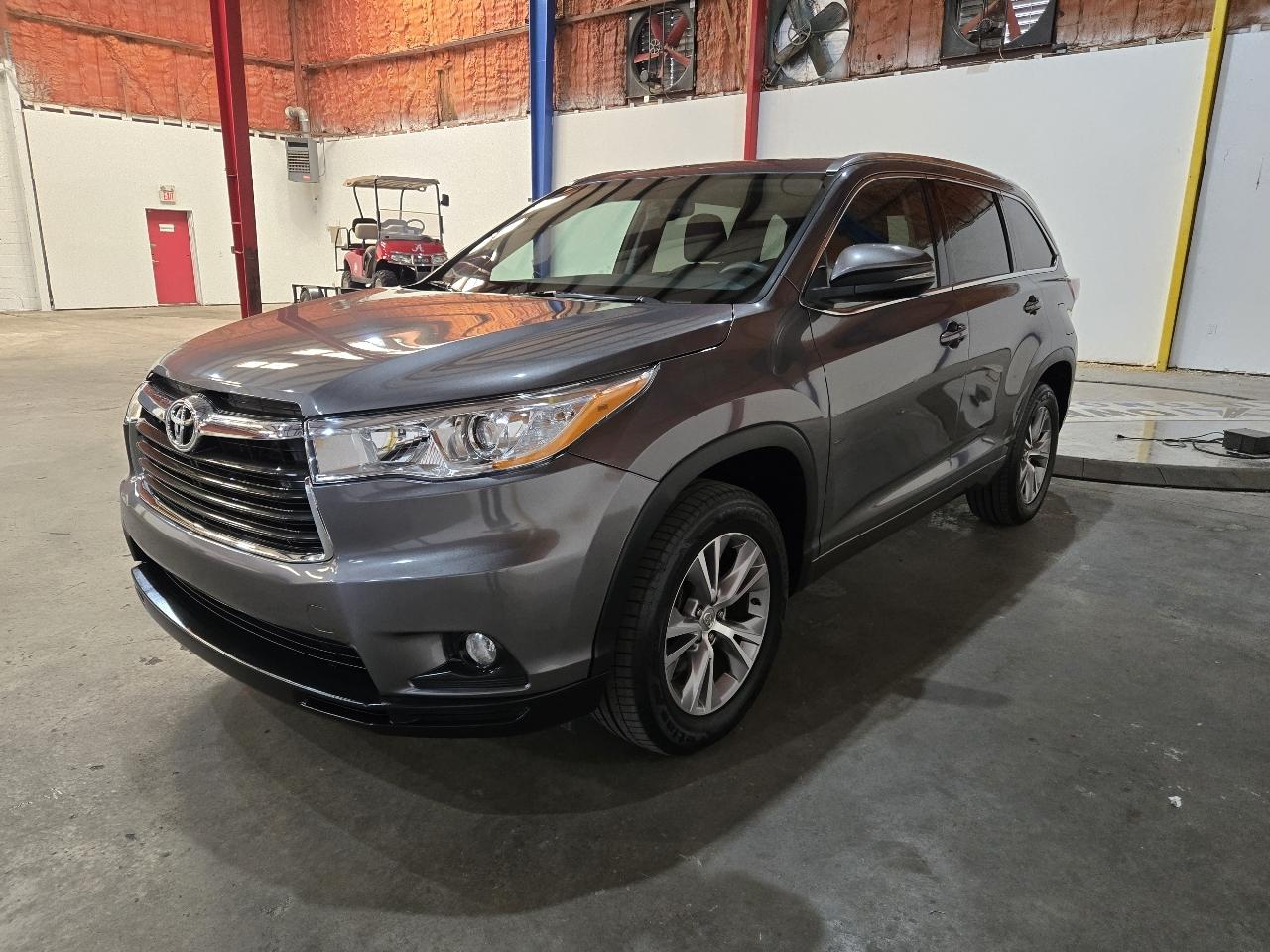 Toyota Highlander FWD 4dr V6 XLE (Natl) 2015