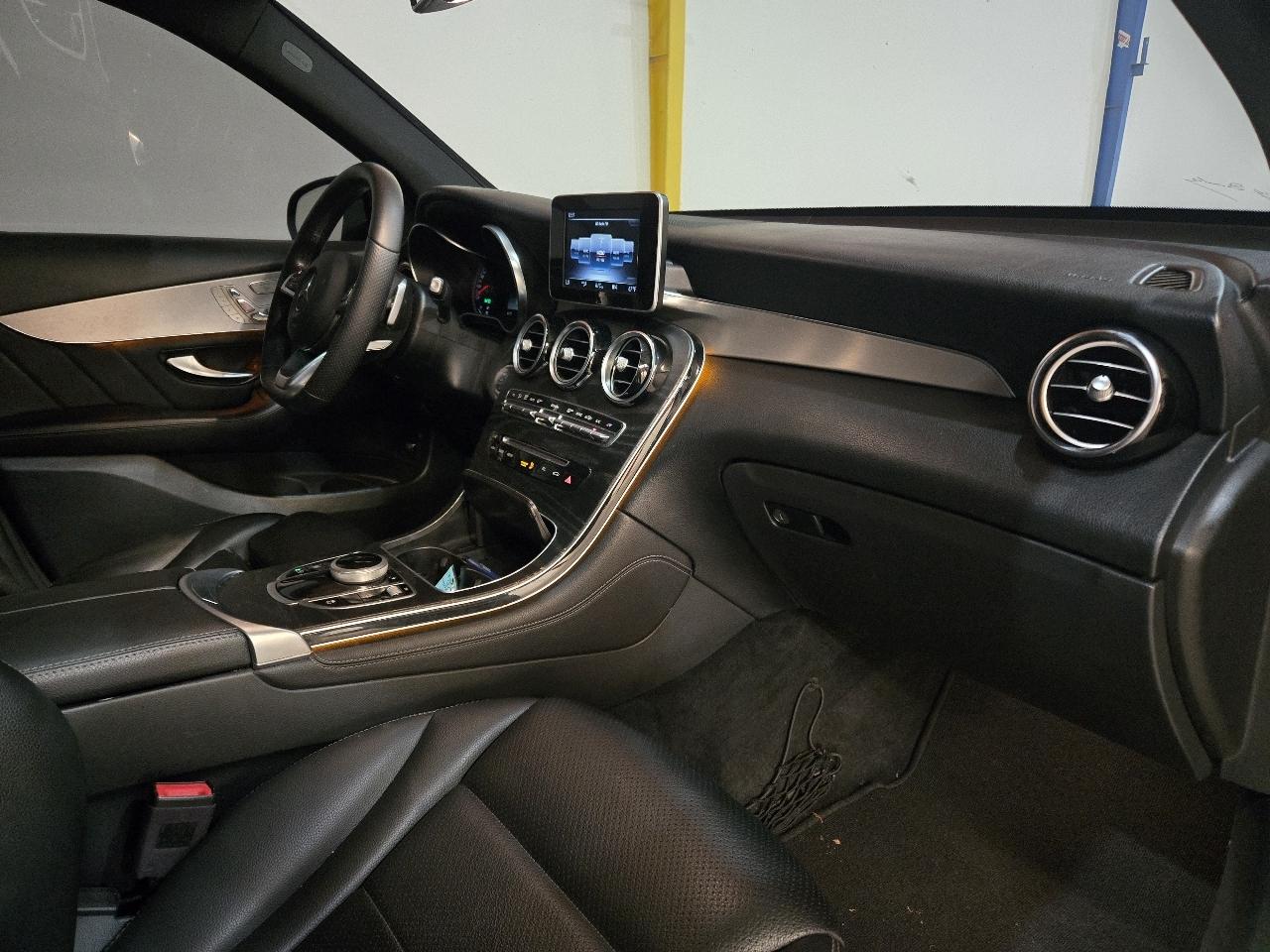 Mercedes-Benz GLC GLC 300 SUV 2019