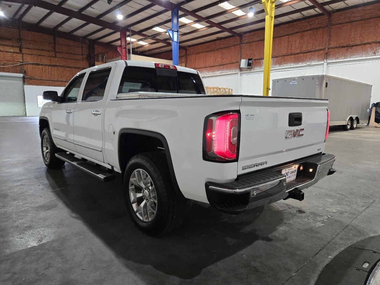 GMC Sierra 1500 4WD Crew Cab 143.5" SLT 2018