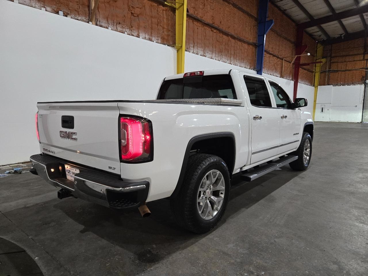 GMC Sierra 1500 4WD Crew Cab 143.5" SLT 2018