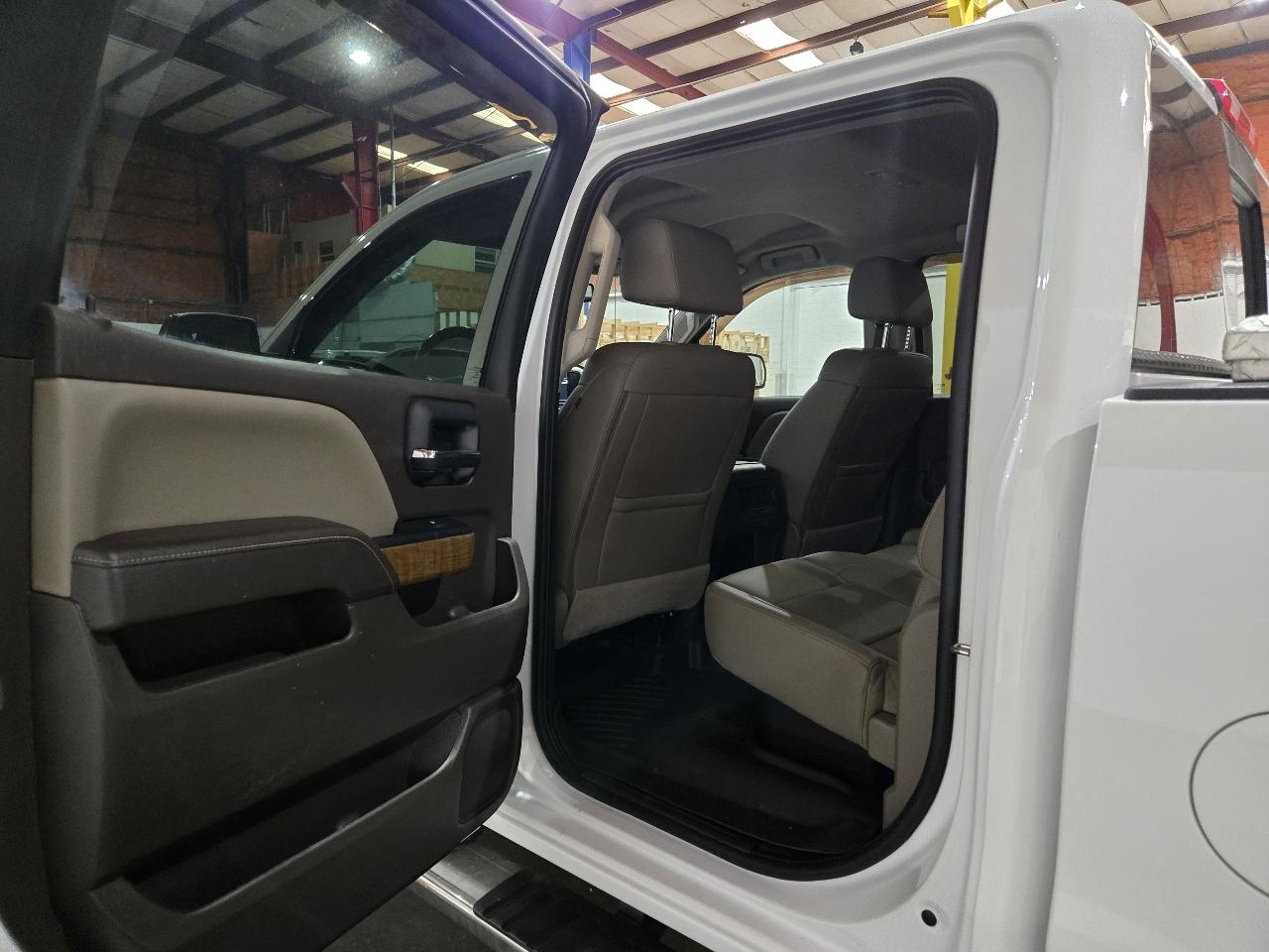 GMC Sierra 1500 4WD Crew Cab 143.5" SLT 2018