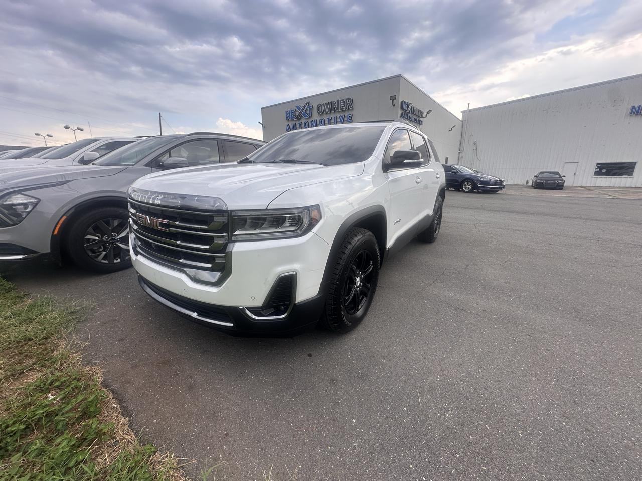 2022 GMC Acadia AWD 4dr AT4