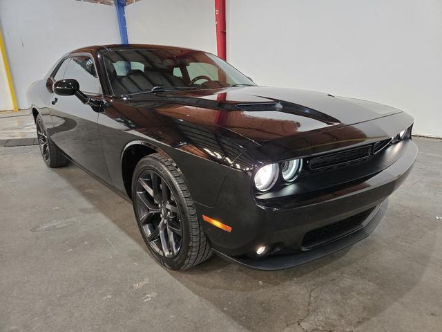 2022 Dodge Challenger SXT RWD