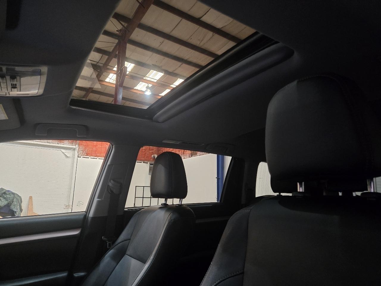Toyota Highlander photo 6