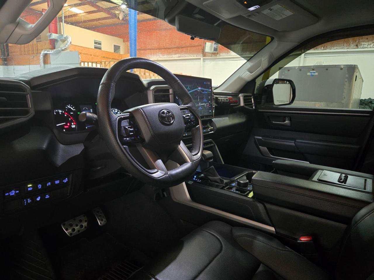 Toyota Tundra 4WD SR5 CrewMax 5.5' Bed (Natl) 2022