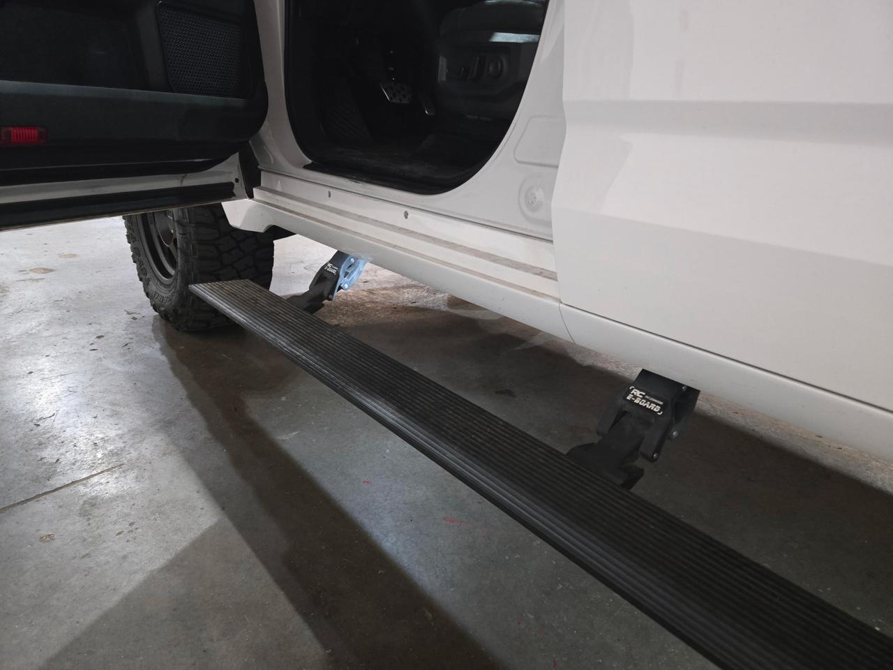 Toyota Tundra 4WD SR5 CrewMax 5.5' Bed (Natl) 2022