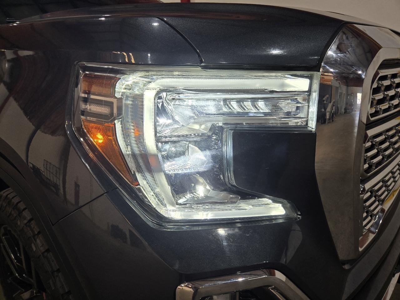 GMC Sierra photo 28