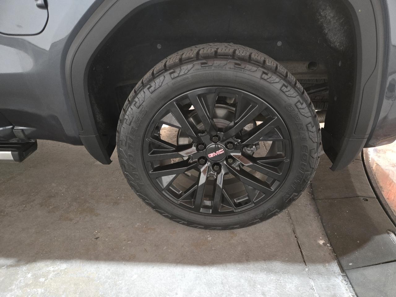 GMC Sierra photo 33