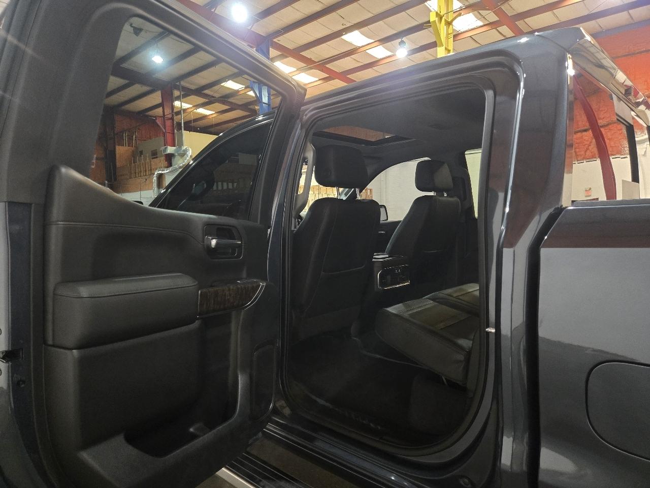 GMC Sierra photo 16