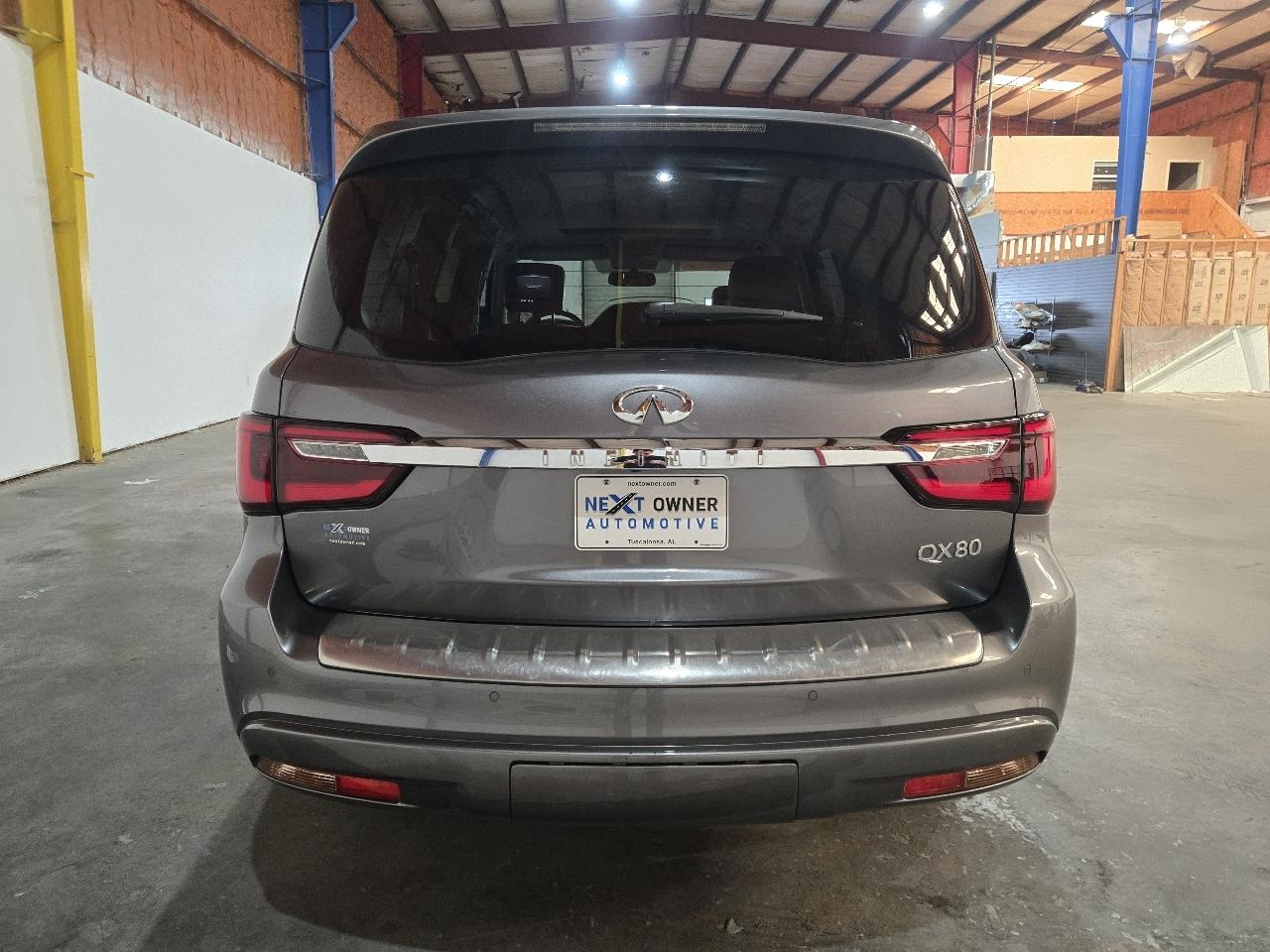 Infiniti QX80 photo 5