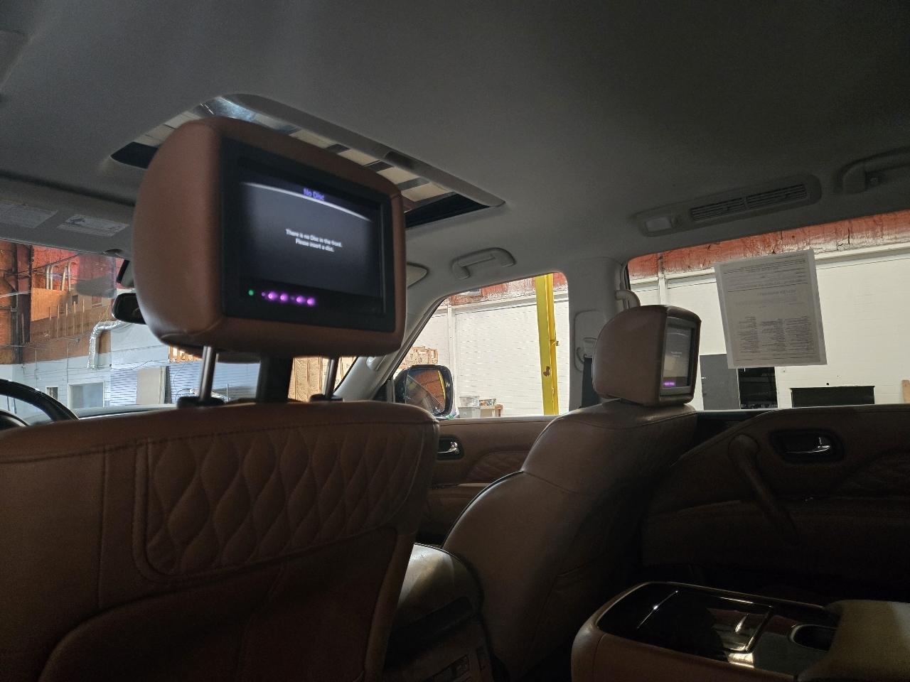 Infiniti QX80 photo 23