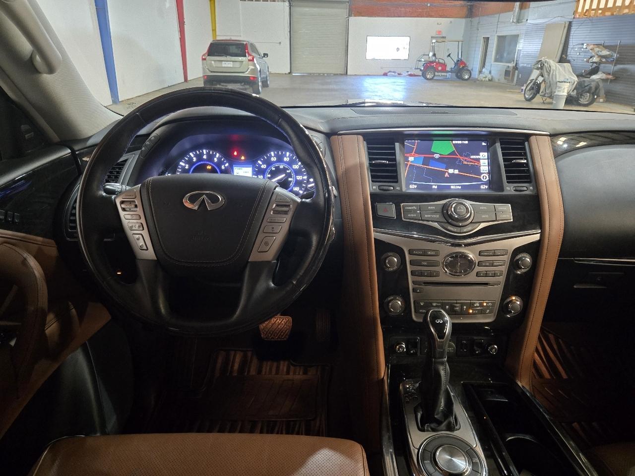Infiniti QX80 photo 27