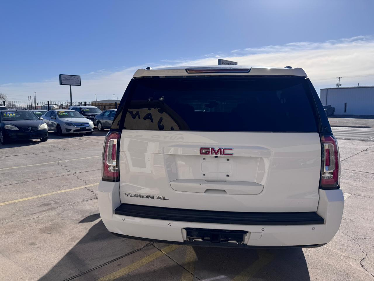 GMC Yukon XL 1500 4WD SLT 2016
