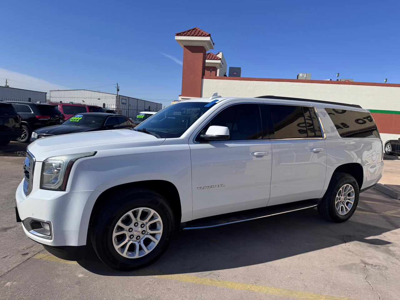 GMC Yukon XL 1500 4WD SLT 2016