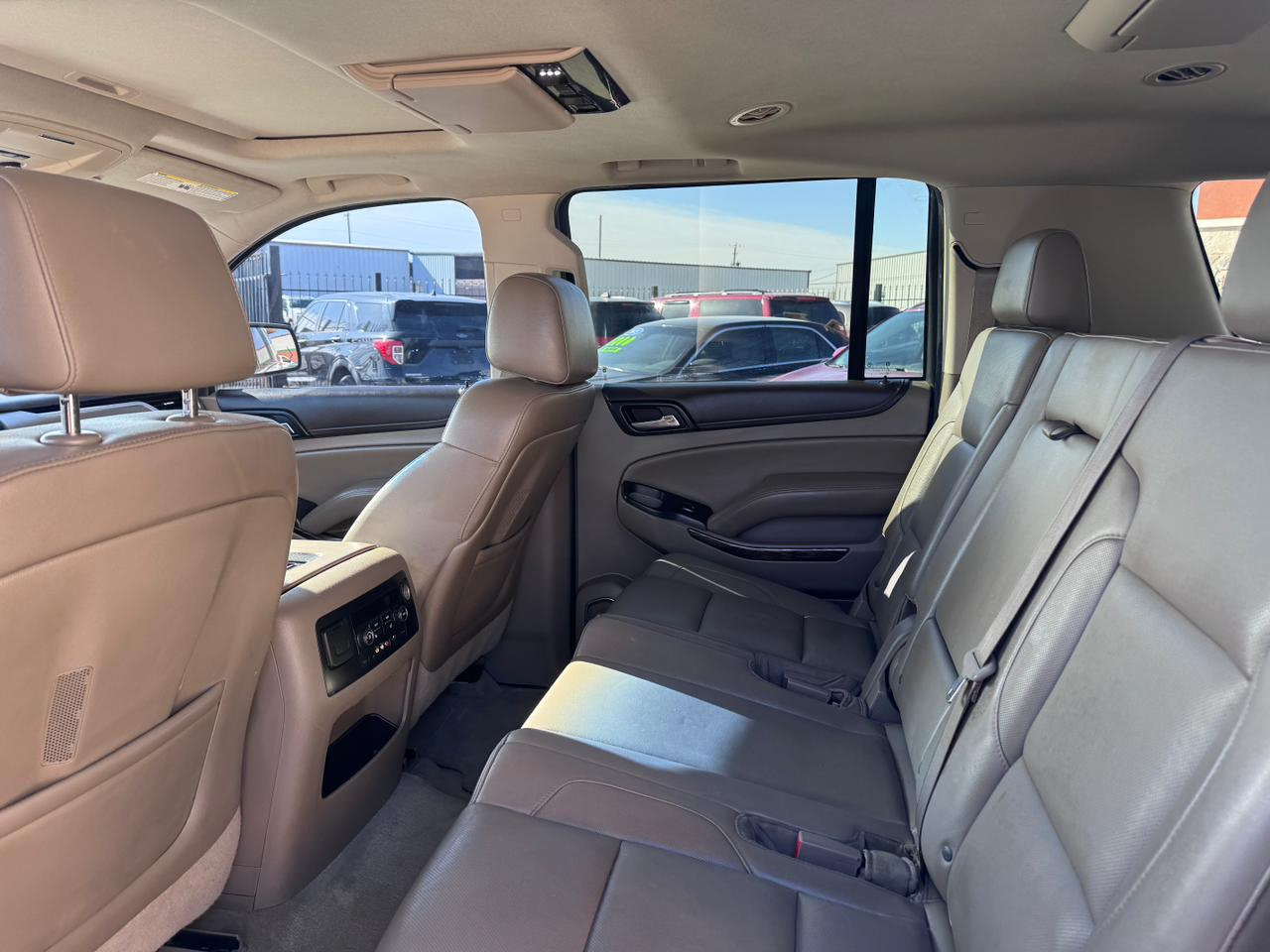 GMC Yukon XL 1500 4WD SLT 2016