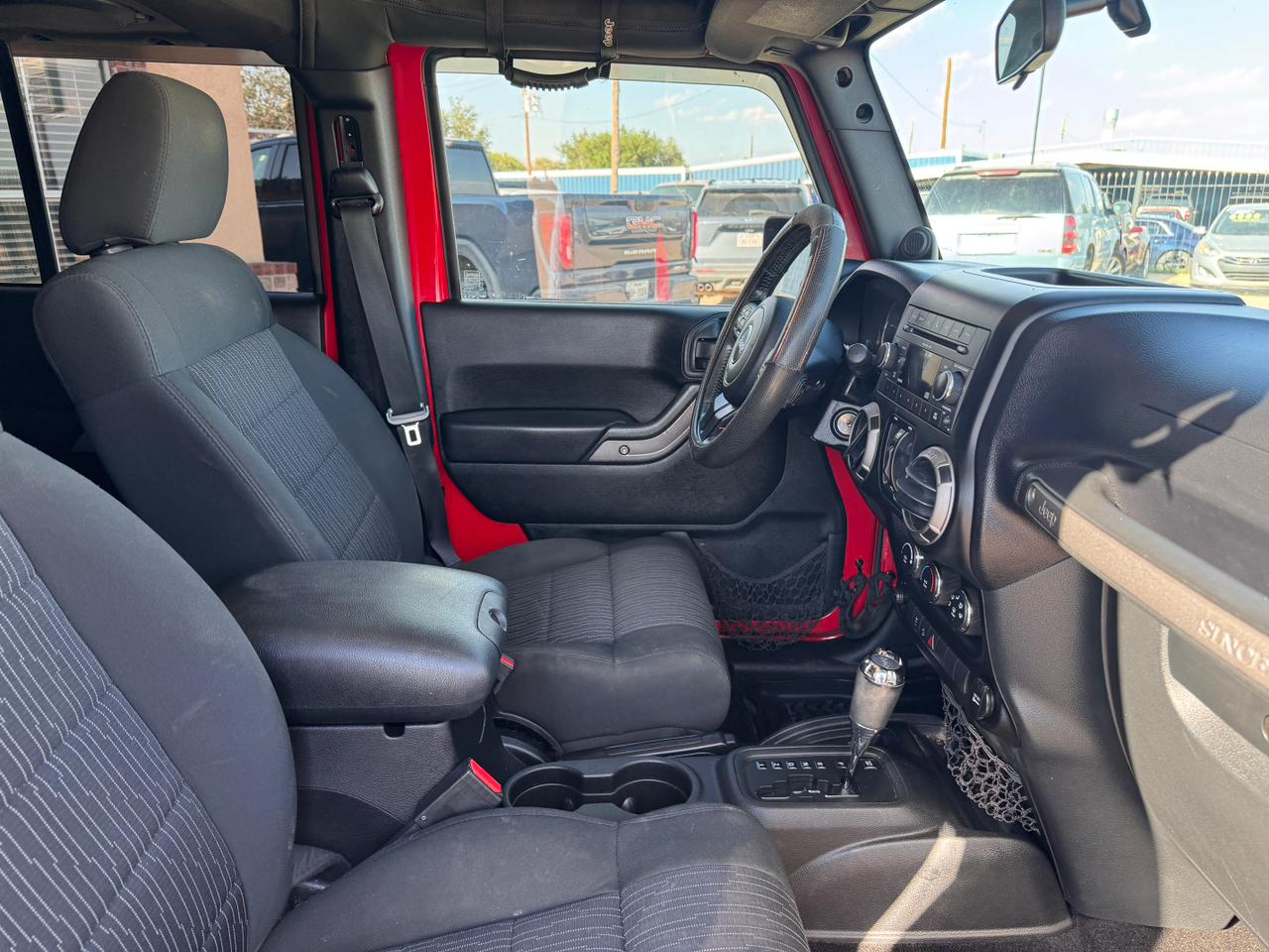 Jeep Wrangler 4WD 4dr Unlimited Rubicon 2011