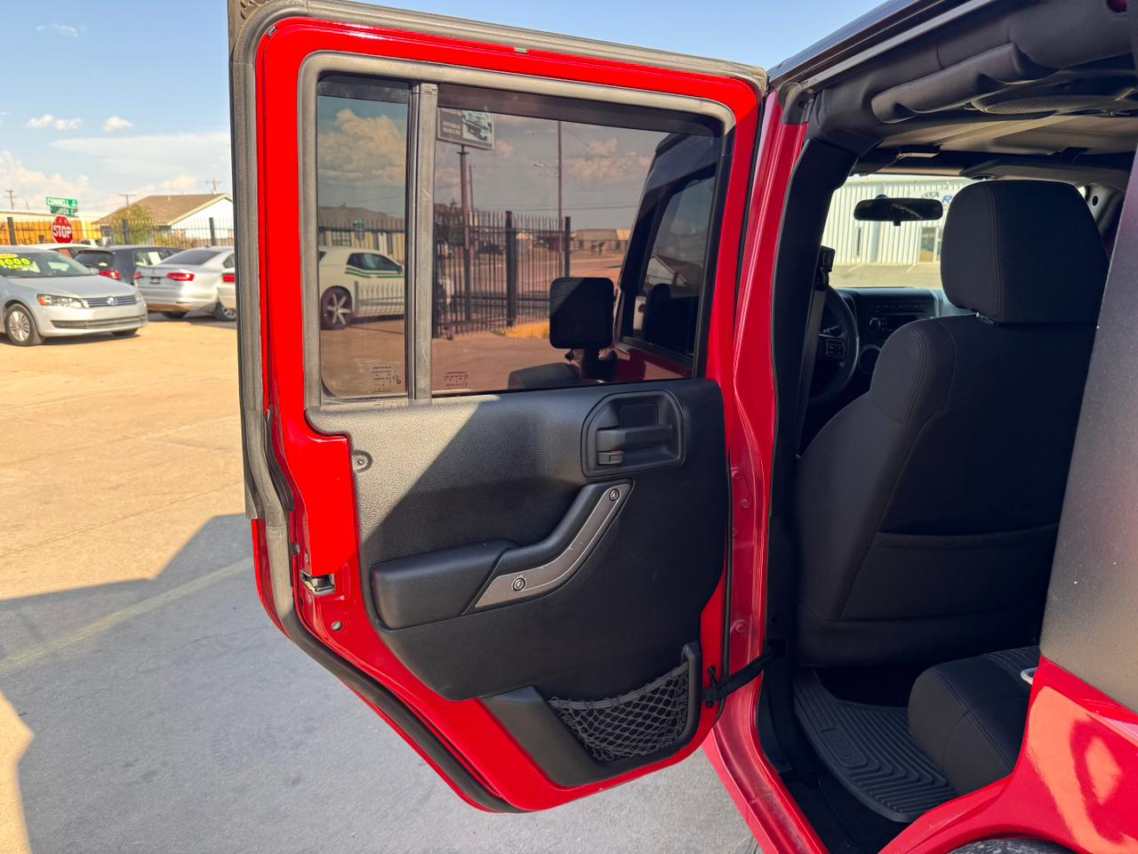 Jeep Wrangler 4WD 4dr Unlimited Rubicon 2011