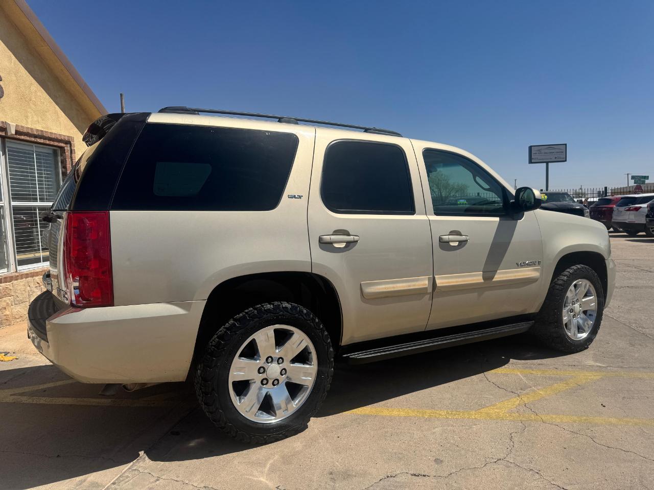 GMC Yukon 4dr 2008