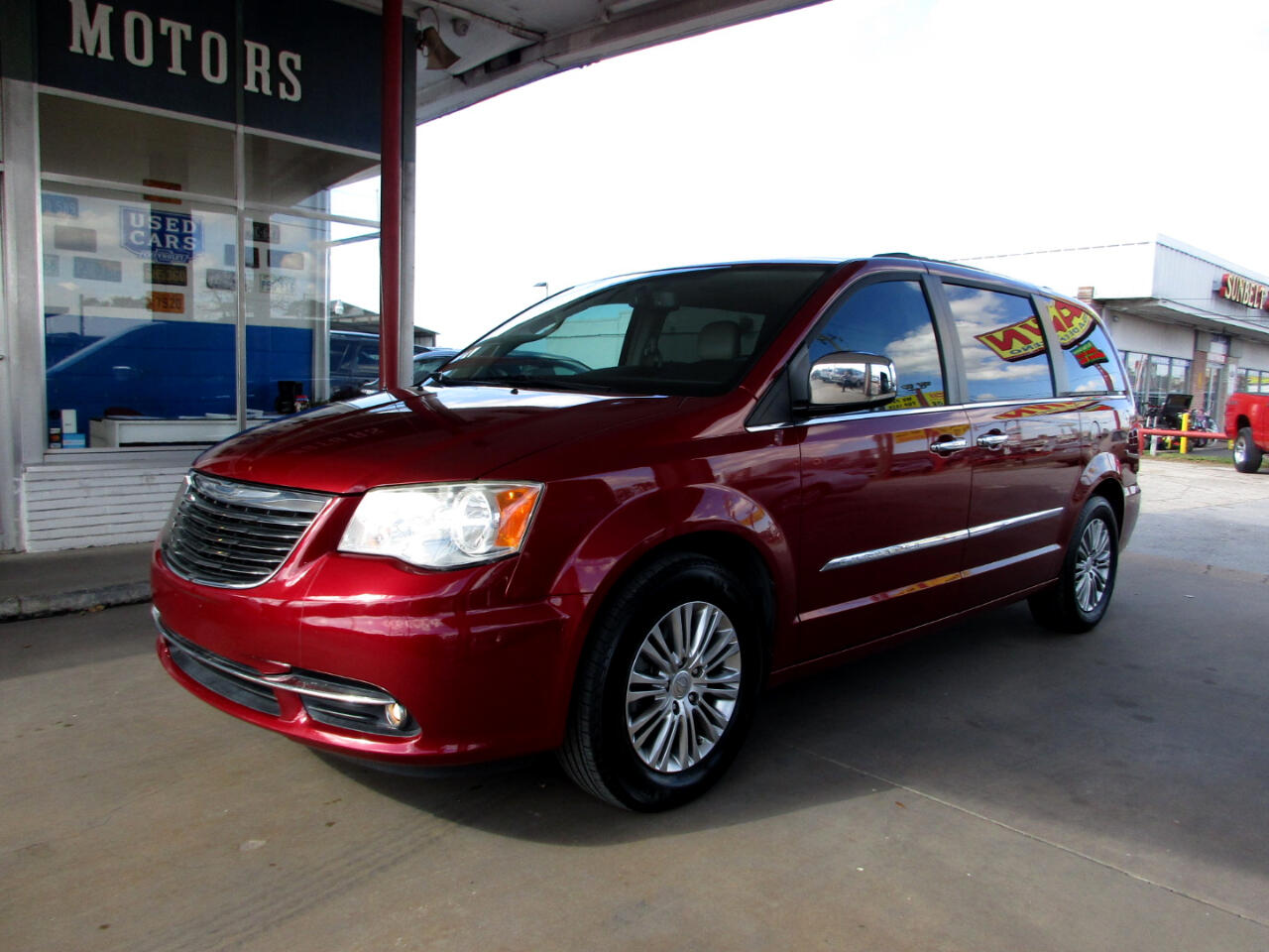 Chrysler Town & Country 4dr Wgn Touring-L 2013