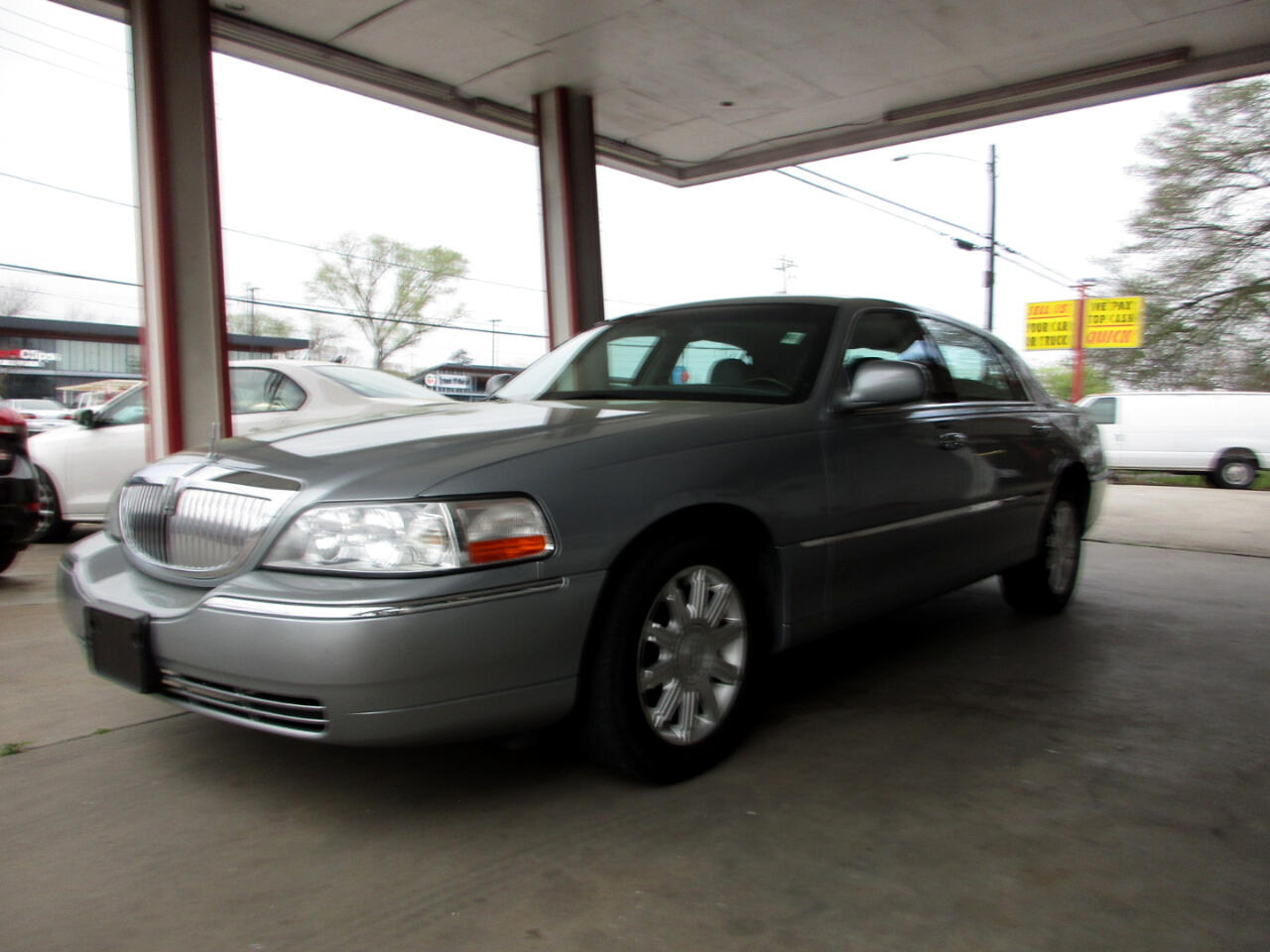 Lincoln Town Car 4dr Sdn Signature Limited 2006