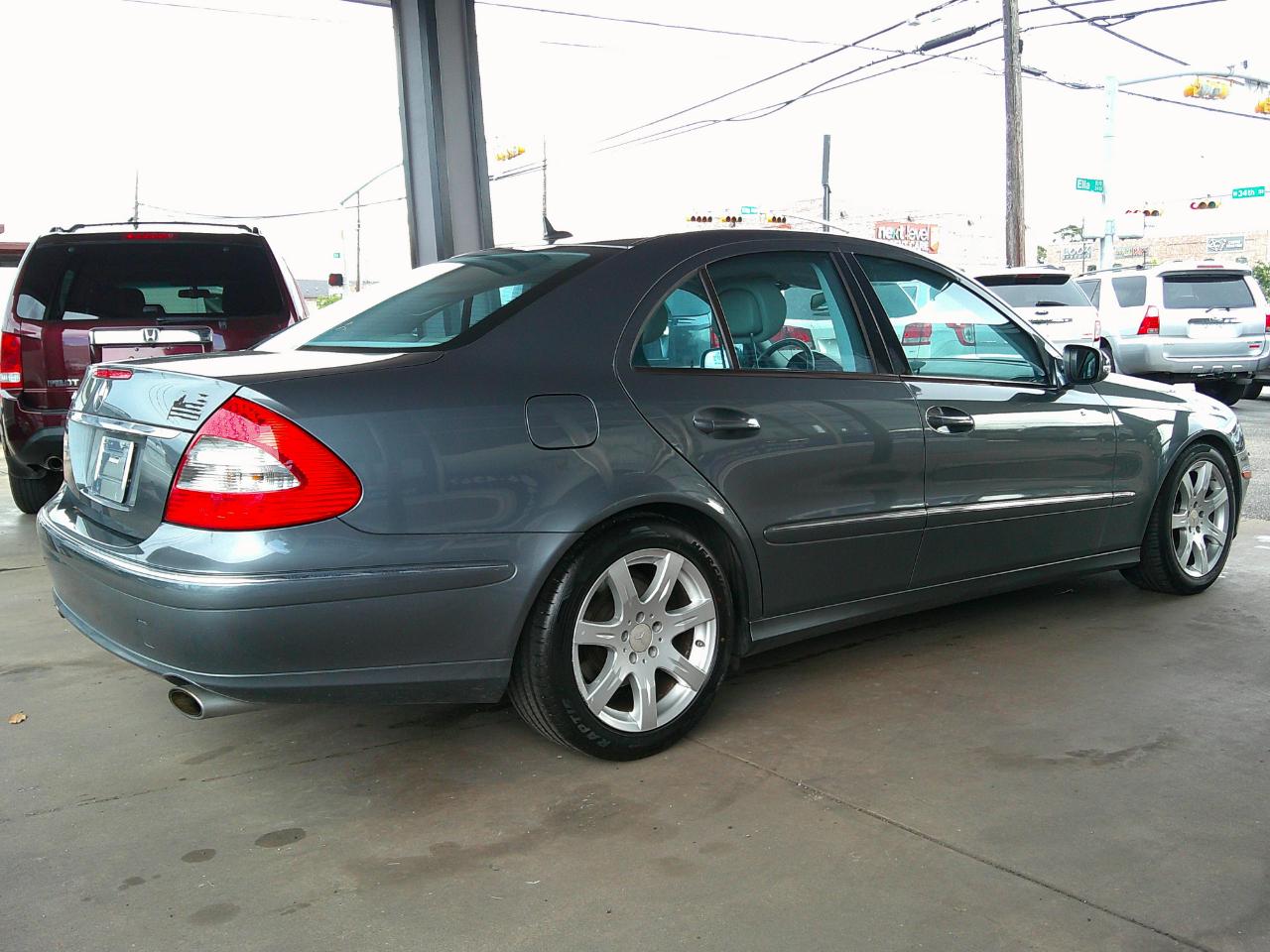 Mercedes-Benz E-Class 4dr Sdn Sport 3.5L RWD 2008