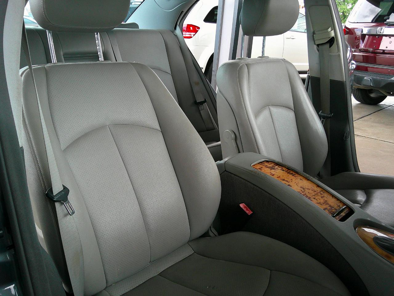 Mercedes-Benz E-Class 4dr Sdn Sport 3.5L RWD 2008