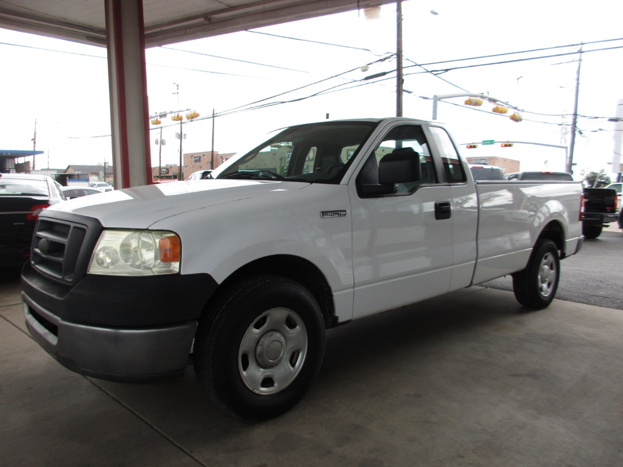 2007 Ford F-150 2WD Reg Cab 126" XLT