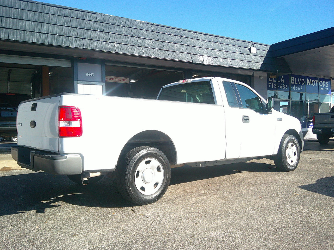 Ford F-150 2WD Reg Cab 126" XLT 2007