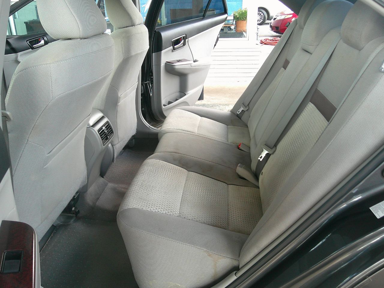 2012 Toyota Camry SE photo 6