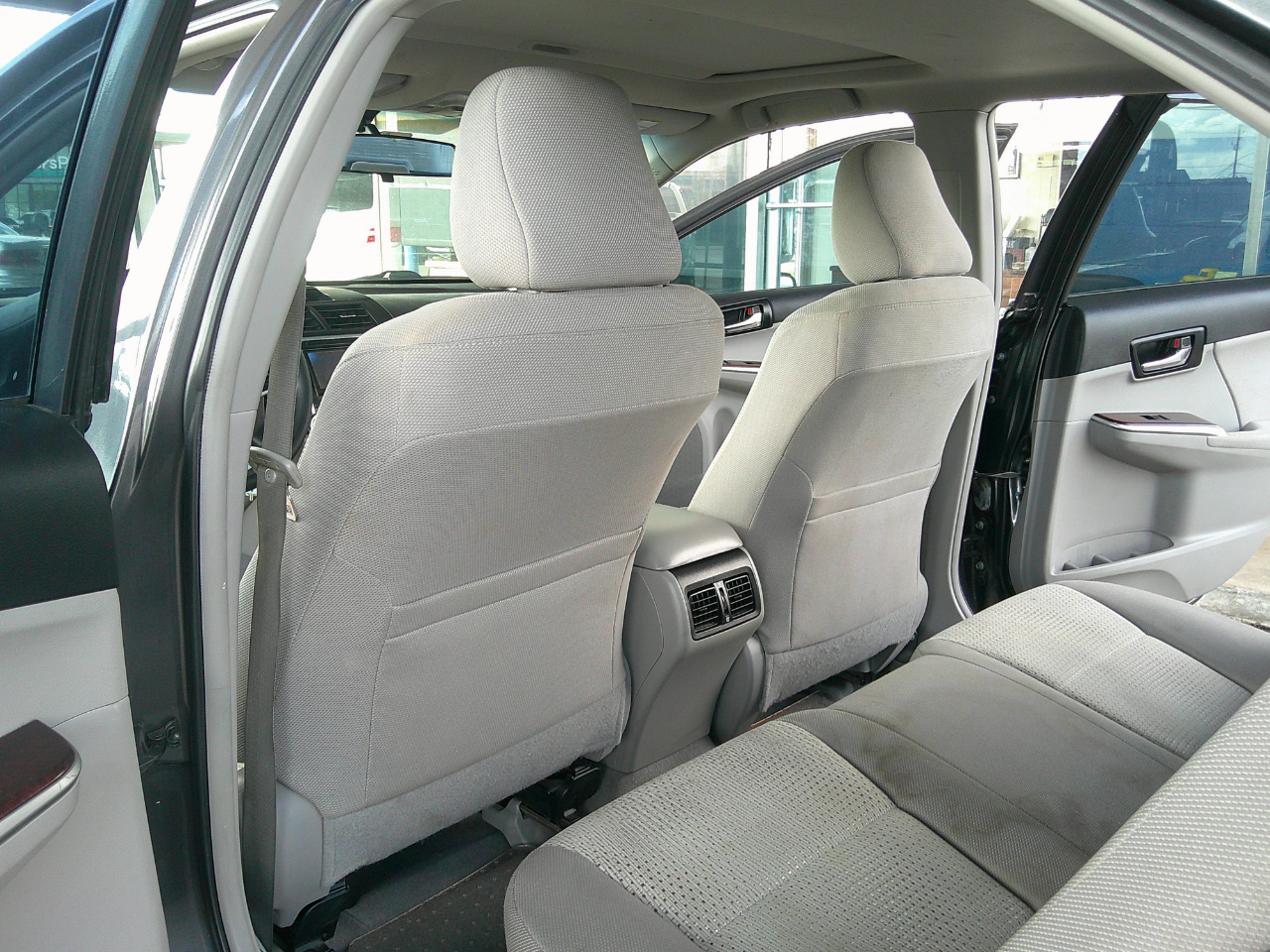2012 Toyota Camry SE photo 8
