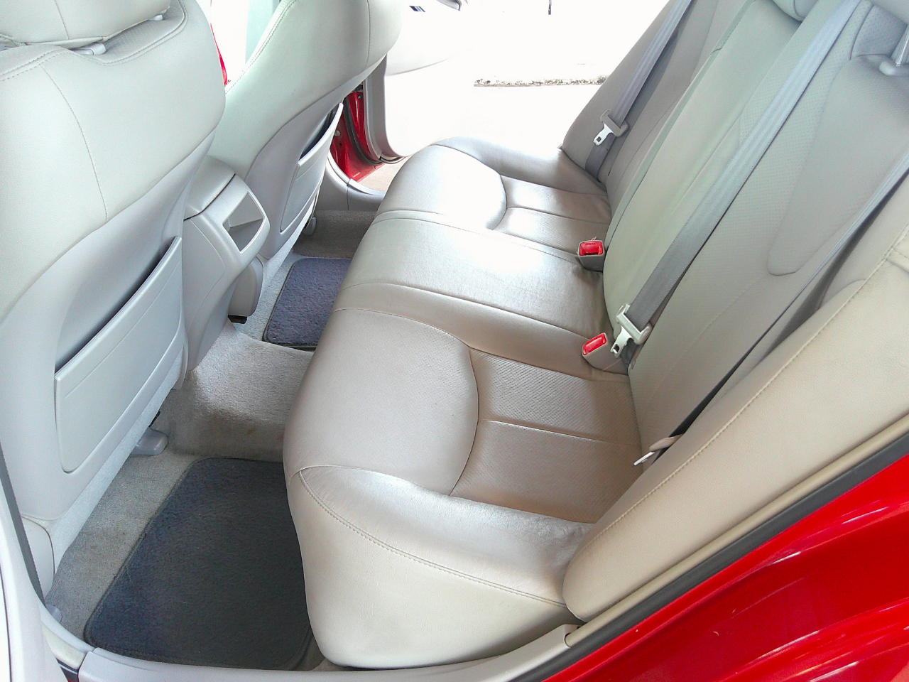 2007 Toyota Camry V6 XLE photo 9
