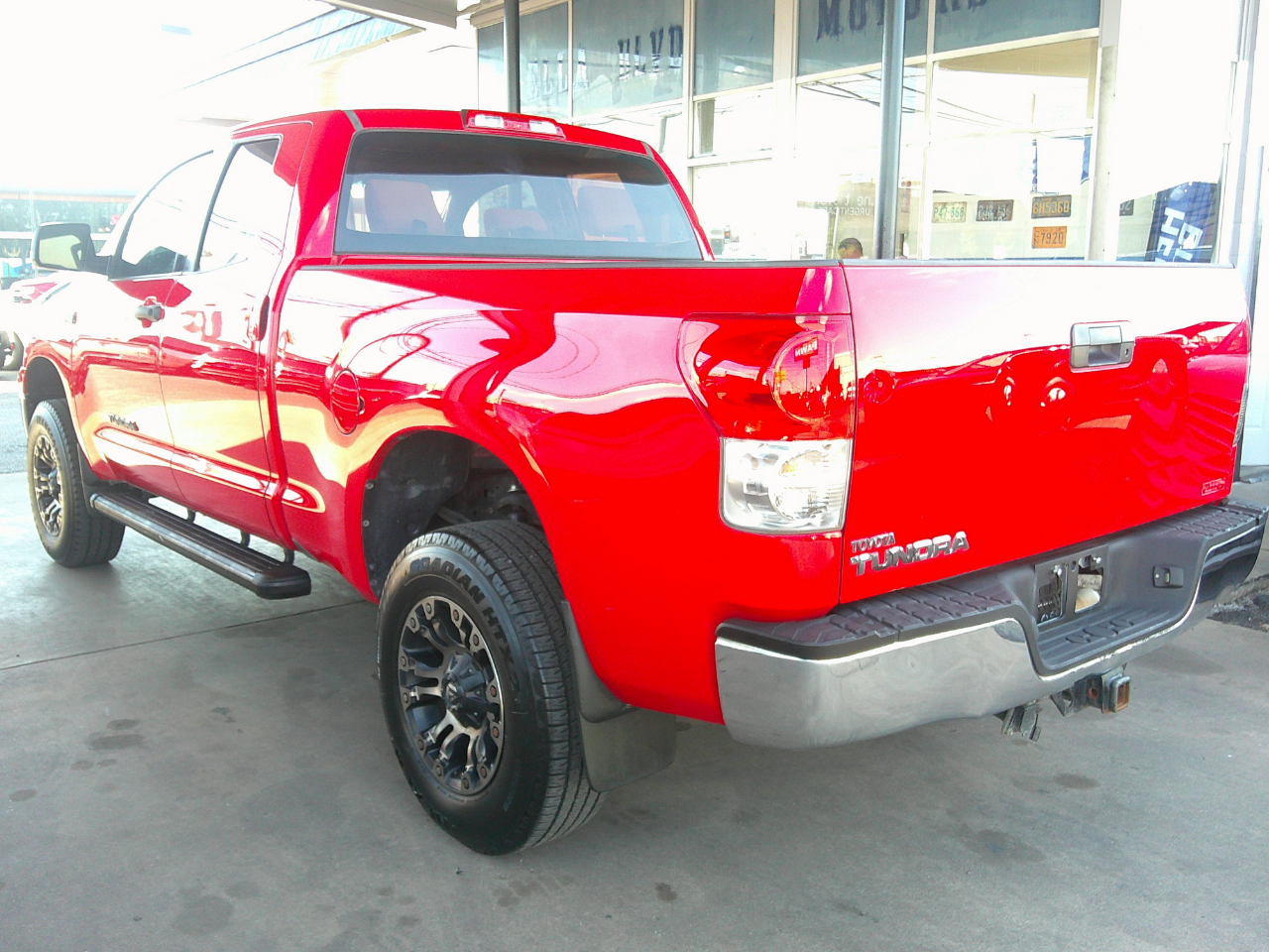 Toyota Tundra 2WD Truck Dbl 5.7L V8 6-Spd AT (Natl) 2009