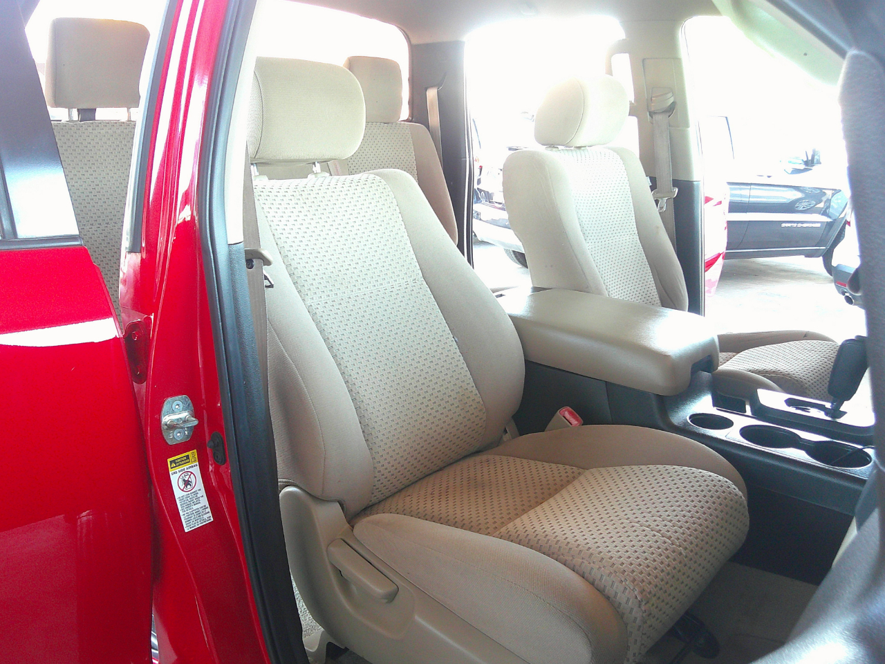 Toyota Tundra 2WD Truck Dbl 5.7L V8 6-Spd AT (Natl) 2009