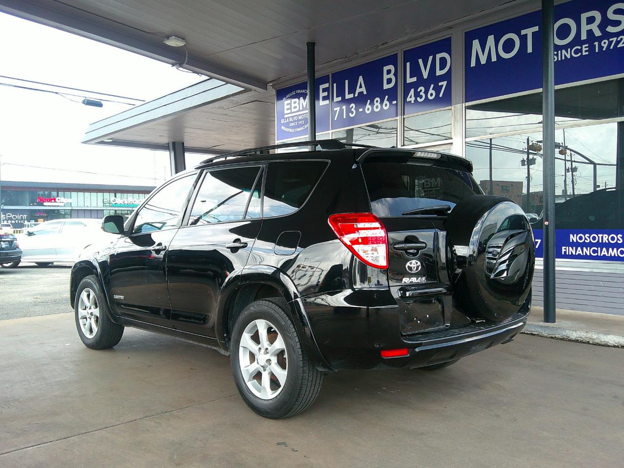 Toyota RAV4 4WD 4dr V6 5-Spd AT Ltd (Natl) 2011