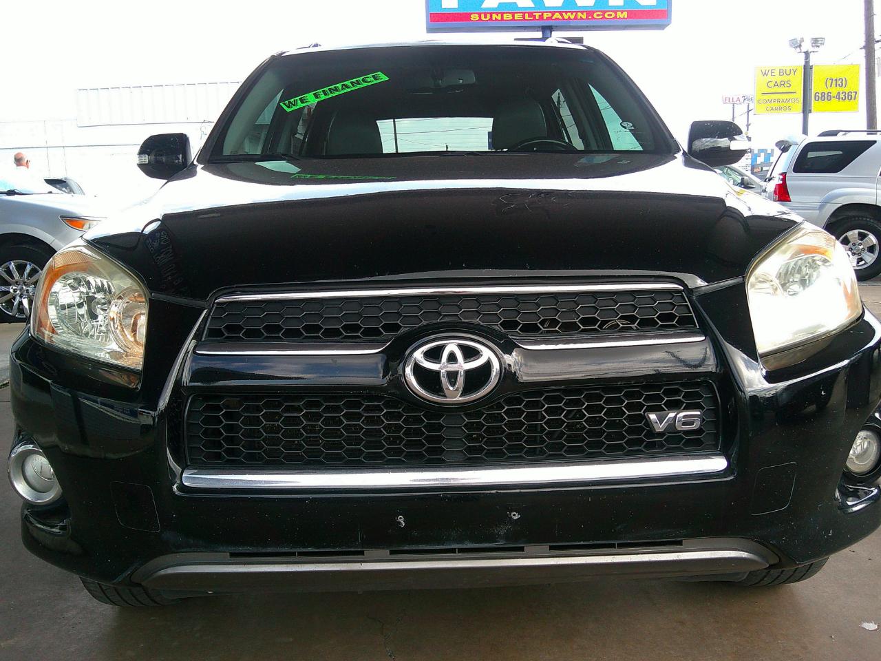 Toyota RAV4 4WD 4dr V6 5-Spd AT Ltd (Natl) 2011