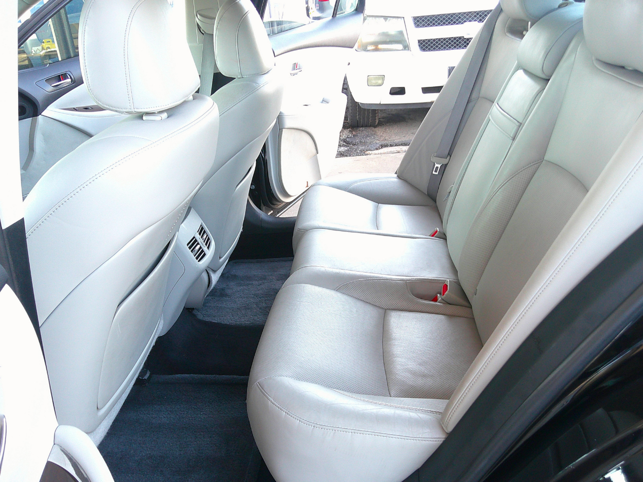 Lexus ES 350 4dr Sdn 2011 Lexus ES 350 4dr Sdn 2011