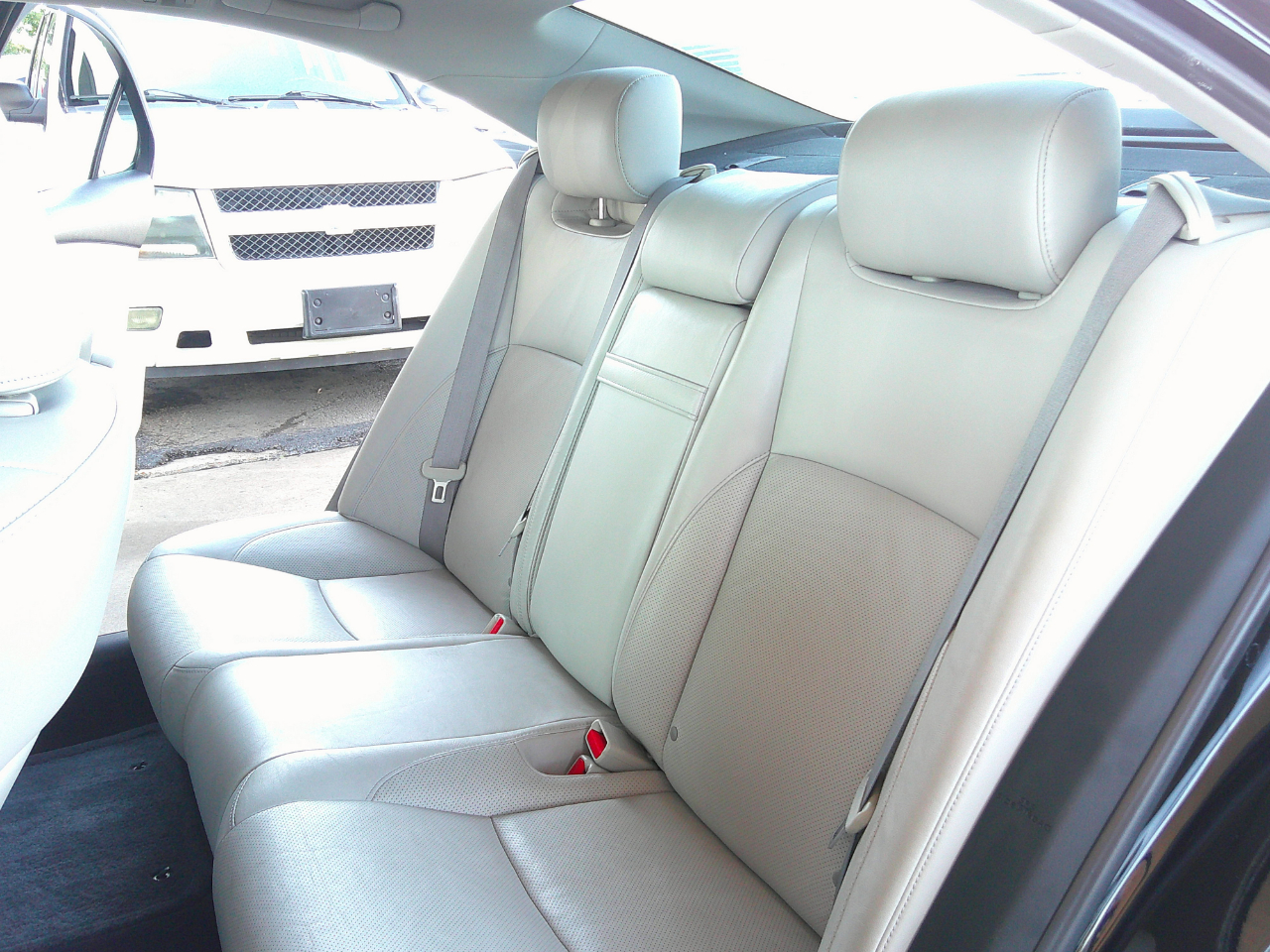 Lexus ES 350 4dr Sdn 2011 Lexus ES 350 4dr Sdn 2011