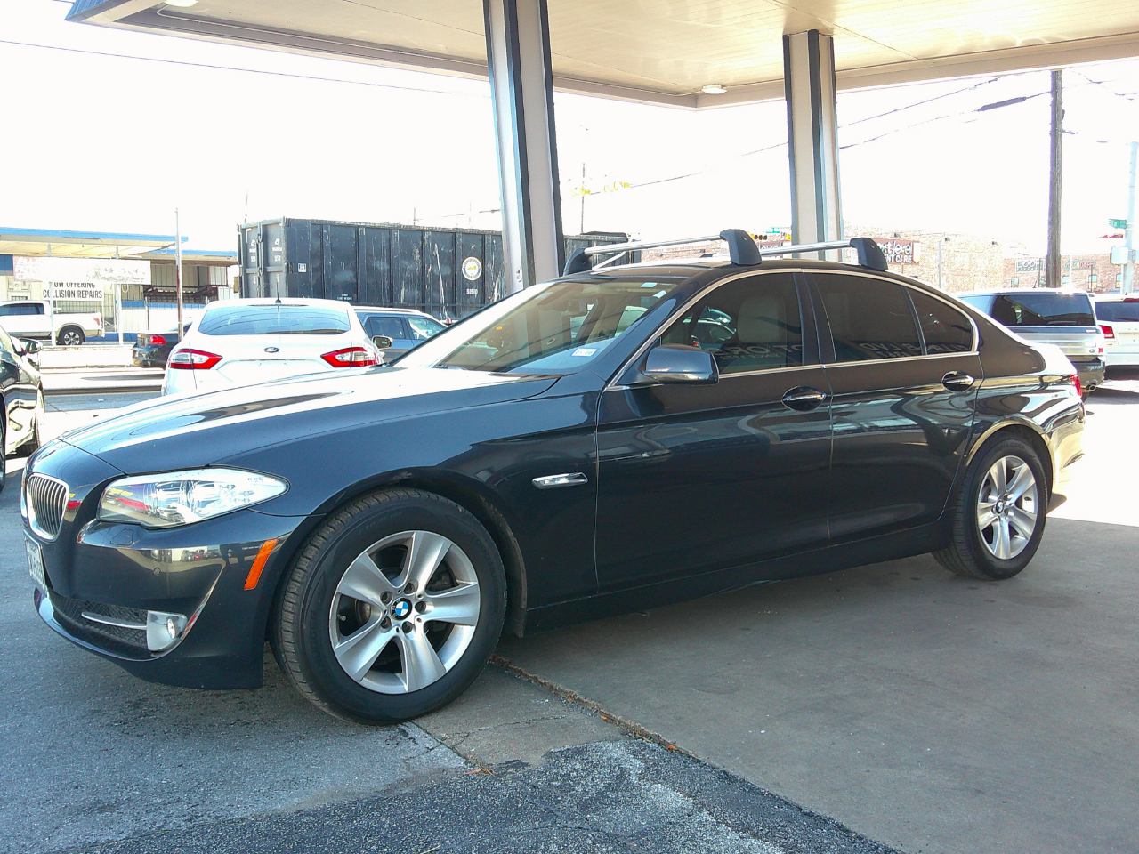 BMW 5 Series 4dr Sdn 528i RWD 2012