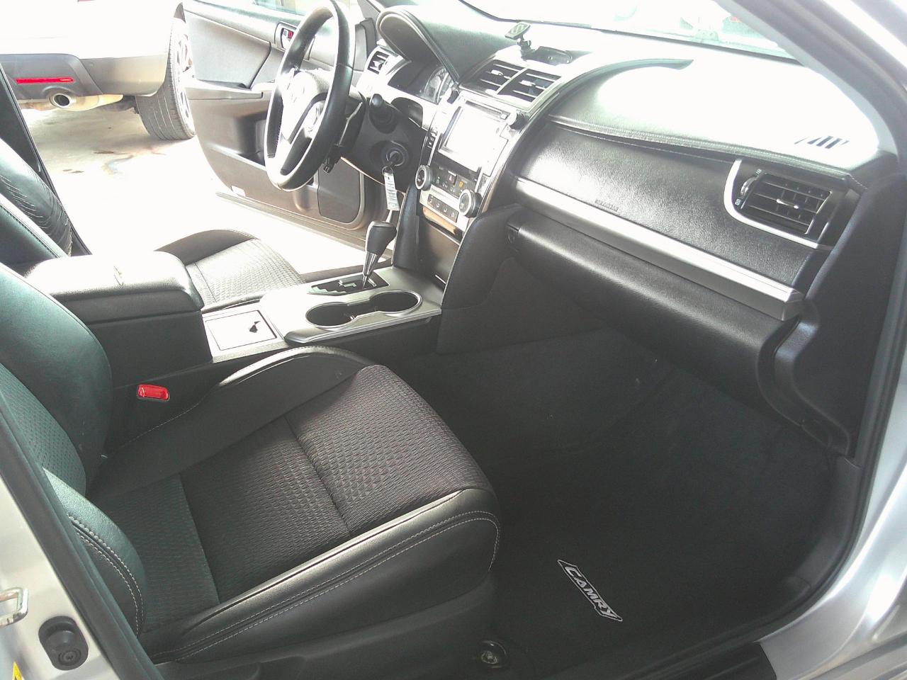 Toyota Camry 2014.5 4dr Sdn I4 Auto SE Sport (Natl) 2014