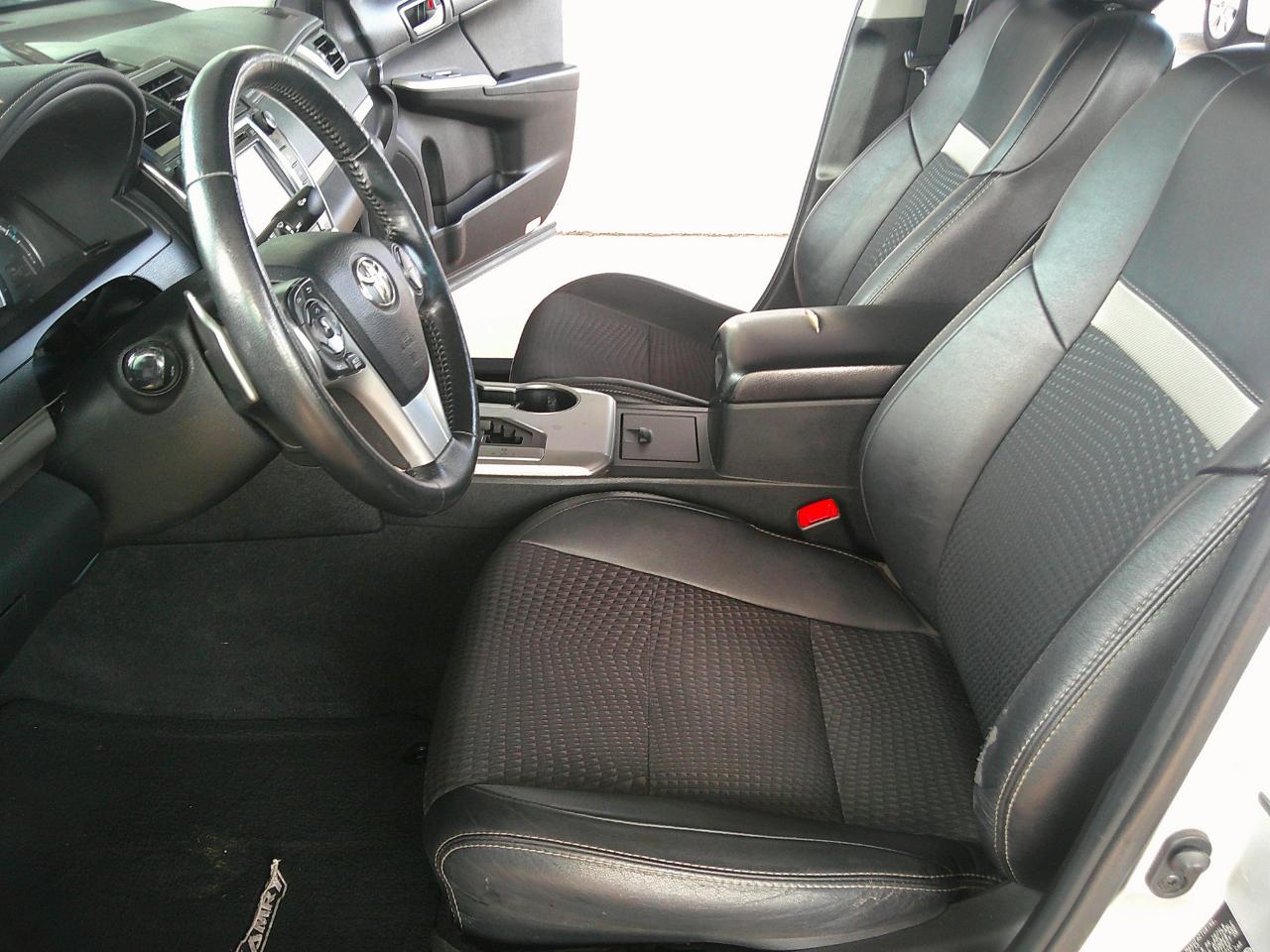 Toyota Camry 2014.5 4dr Sdn I4 Auto SE Sport (Natl) 2014