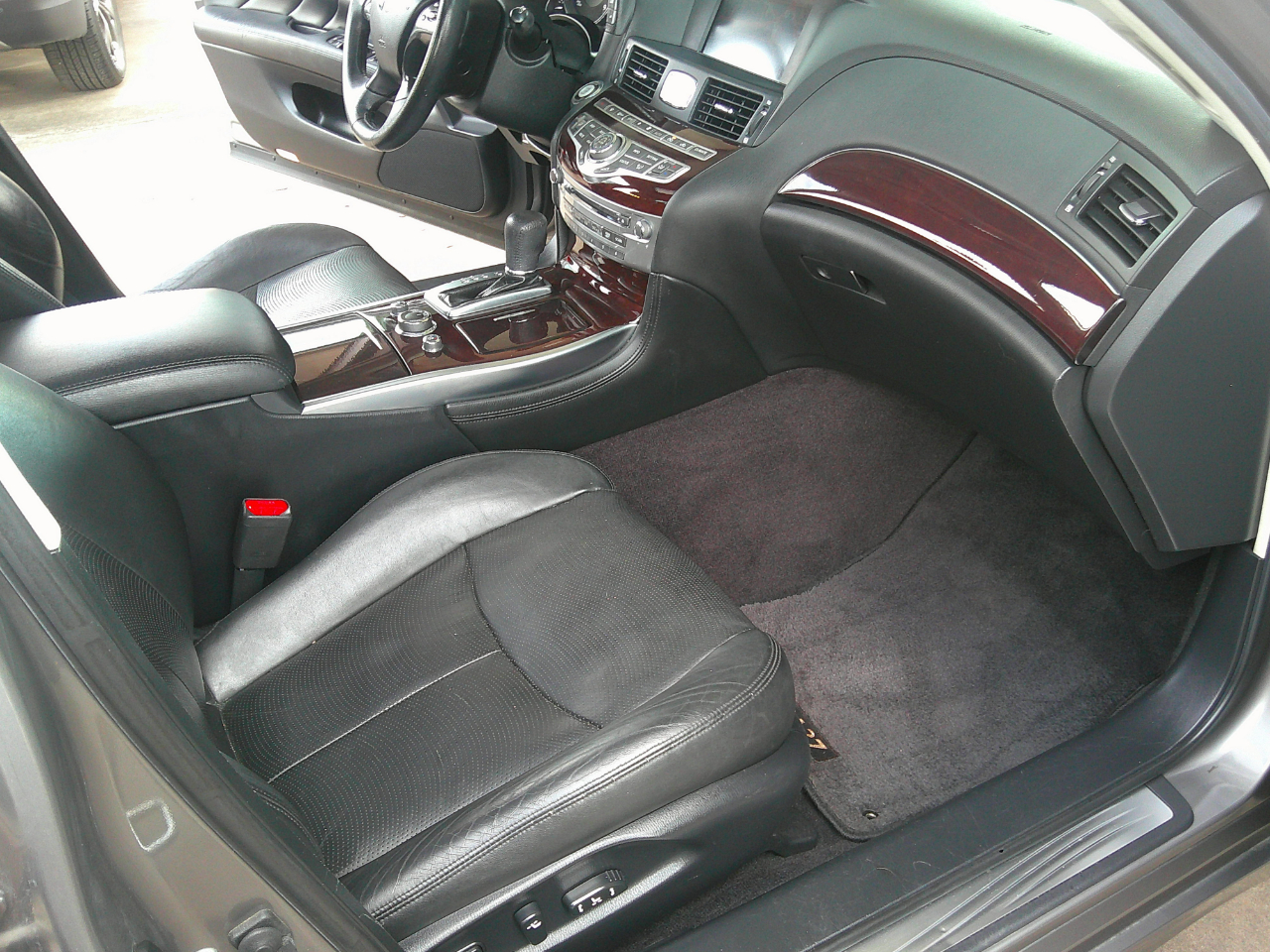 Infiniti M37 4dr Sdn RWD 2012