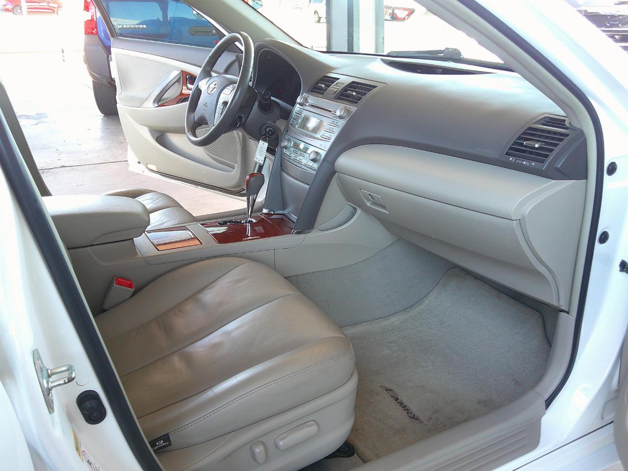 Toyota Camry 4dr Sdn I4 Man LE (Natl) 2008