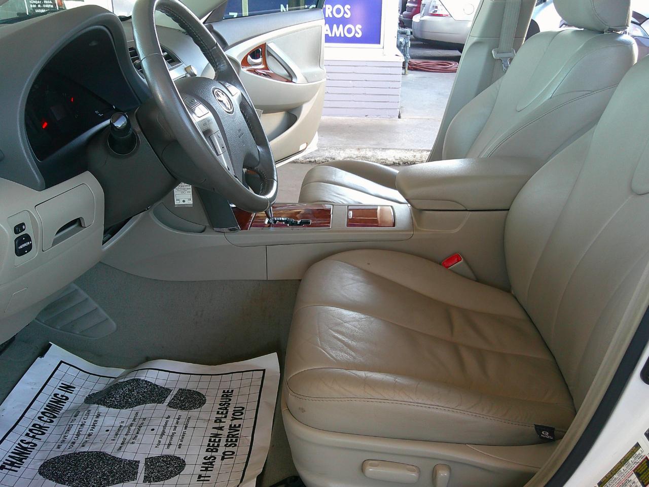 Toyota Camry 4dr Sdn I4 Man LE (Natl) 2008