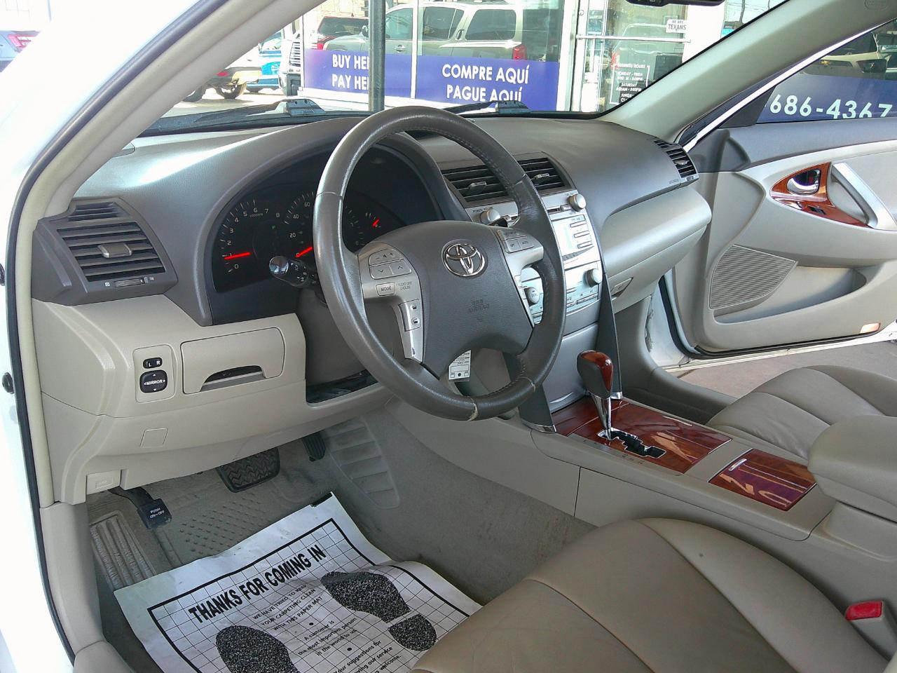 Toyota Camry 4dr Sdn I4 Man LE (Natl) 2008
